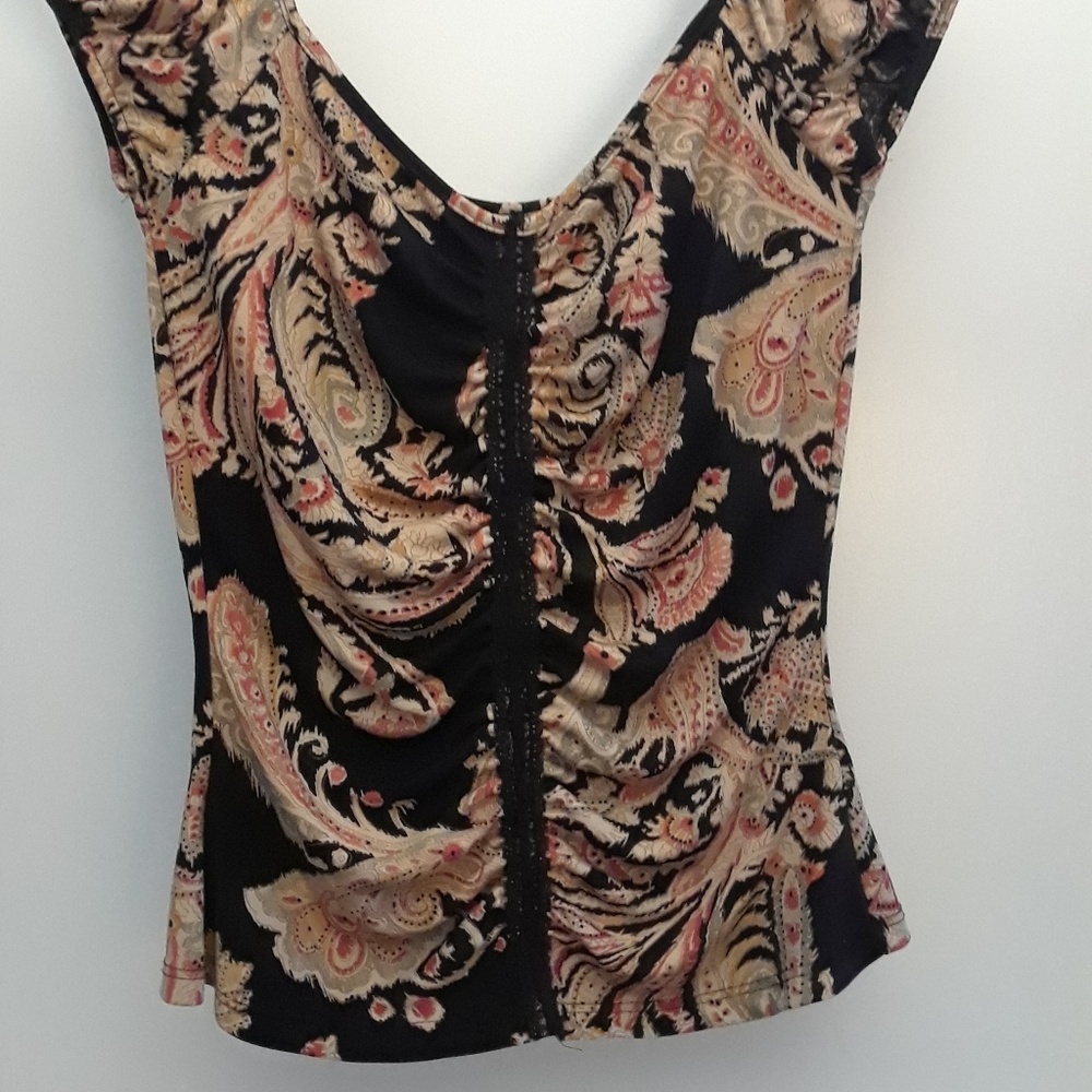 Size M Ruched Patterned Stretch Top - Picture 2 of 7